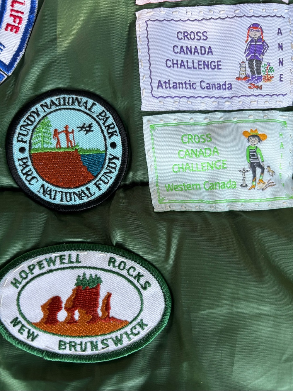 Vintage Northern Escape Sleeping Bag 20+ Rare Girl Guides Canada Travel Patches - Picture 7 of 16